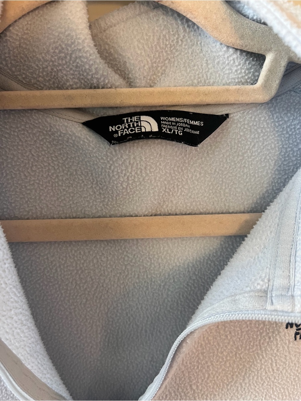 The North Face Men's Light Gray Half-Zip Fleece Pullover - Picture 6 of 9